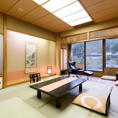 Honen Mansaku Hotel Daigo Екстериор снимка